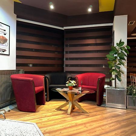 Hotel Brkic Sarajevo Airport - Free Parking المظهر الخارجي الصورة