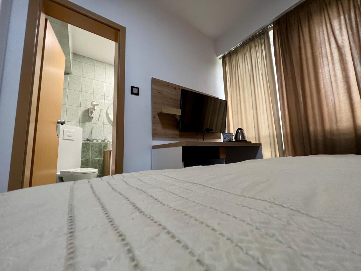 Hotel Brkic Sarajevo Airport - Free Parking المظهر الخارجي الصورة