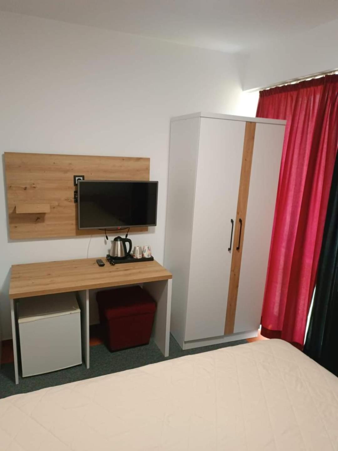 Hotel Brkic Sarajevo Airport - Free Parking المظهر الخارجي الصورة