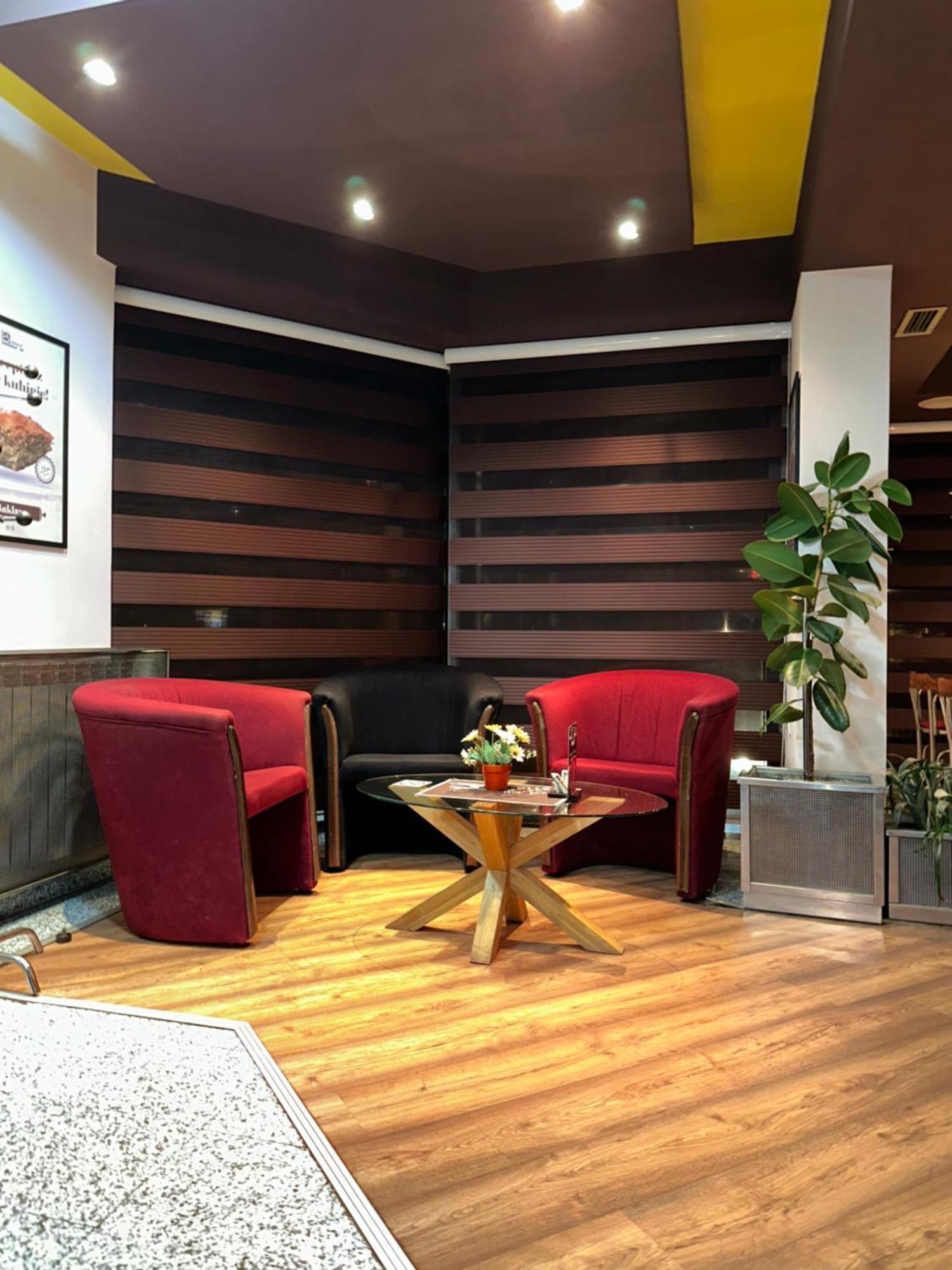 Hotel Brkic Sarajevo Airport - Free Parking المظهر الخارجي الصورة