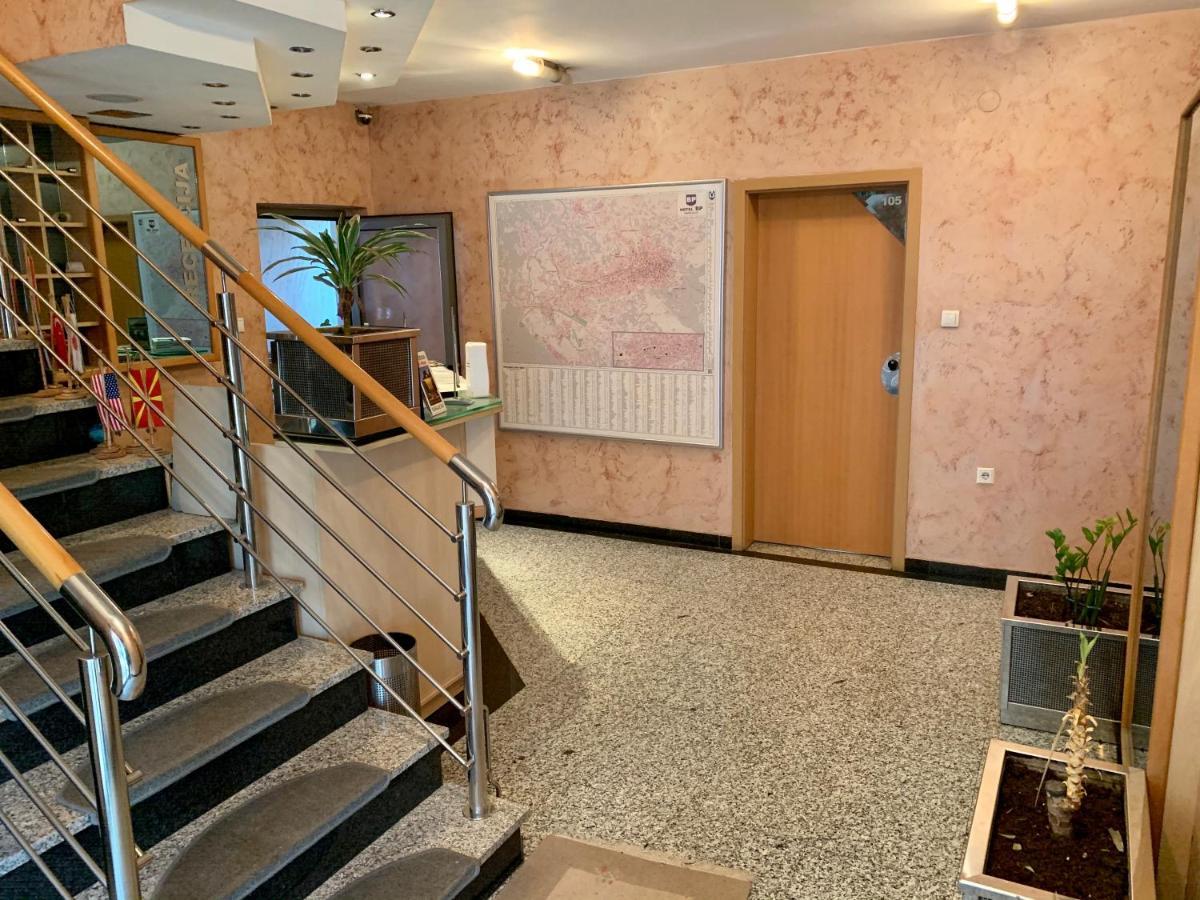 Hotel Brkic Sarajevo Airport - Free Parking المظهر الخارجي الصورة